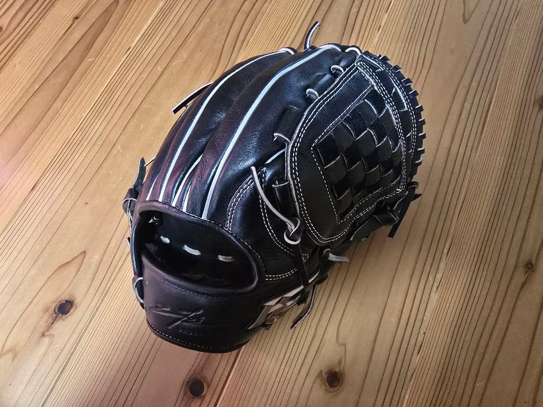 ハイゴールド 未使用 軟式グローブ 己極 内野手用右投