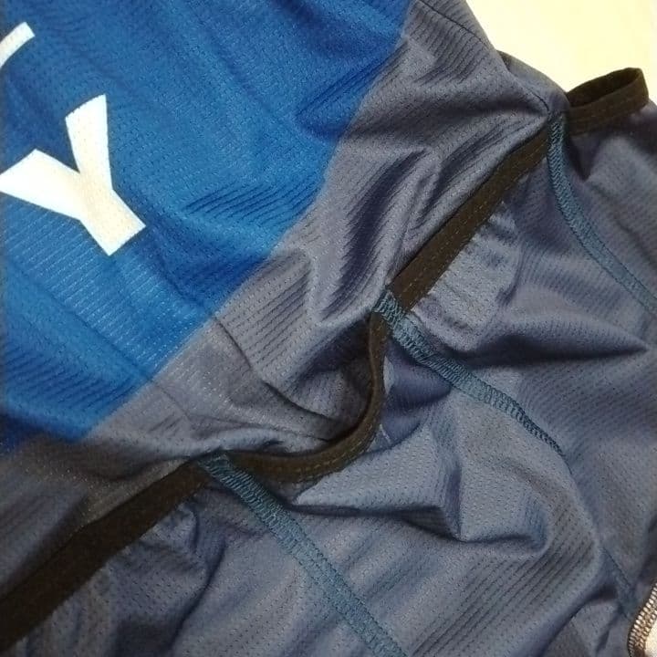 【新品】オークリーAERO JERSEY