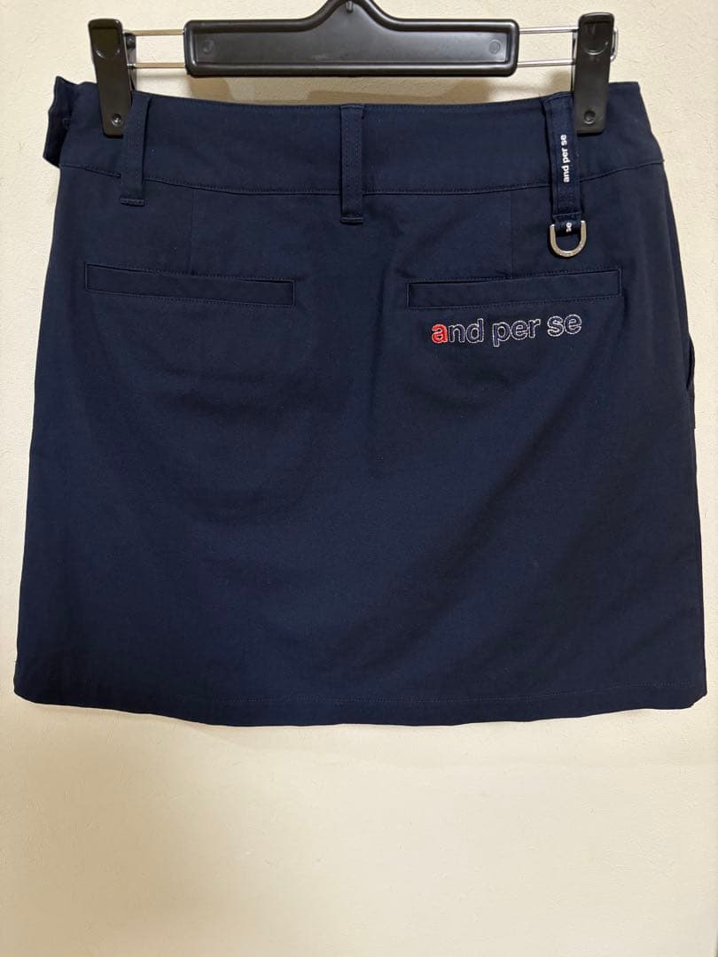 and per se セット　ネイビー スカート S ホワイトポロシャツ M
