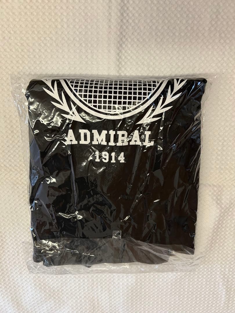 アドミラル　ユニセックス　黒長袖トップス　Mサイズ　新品
