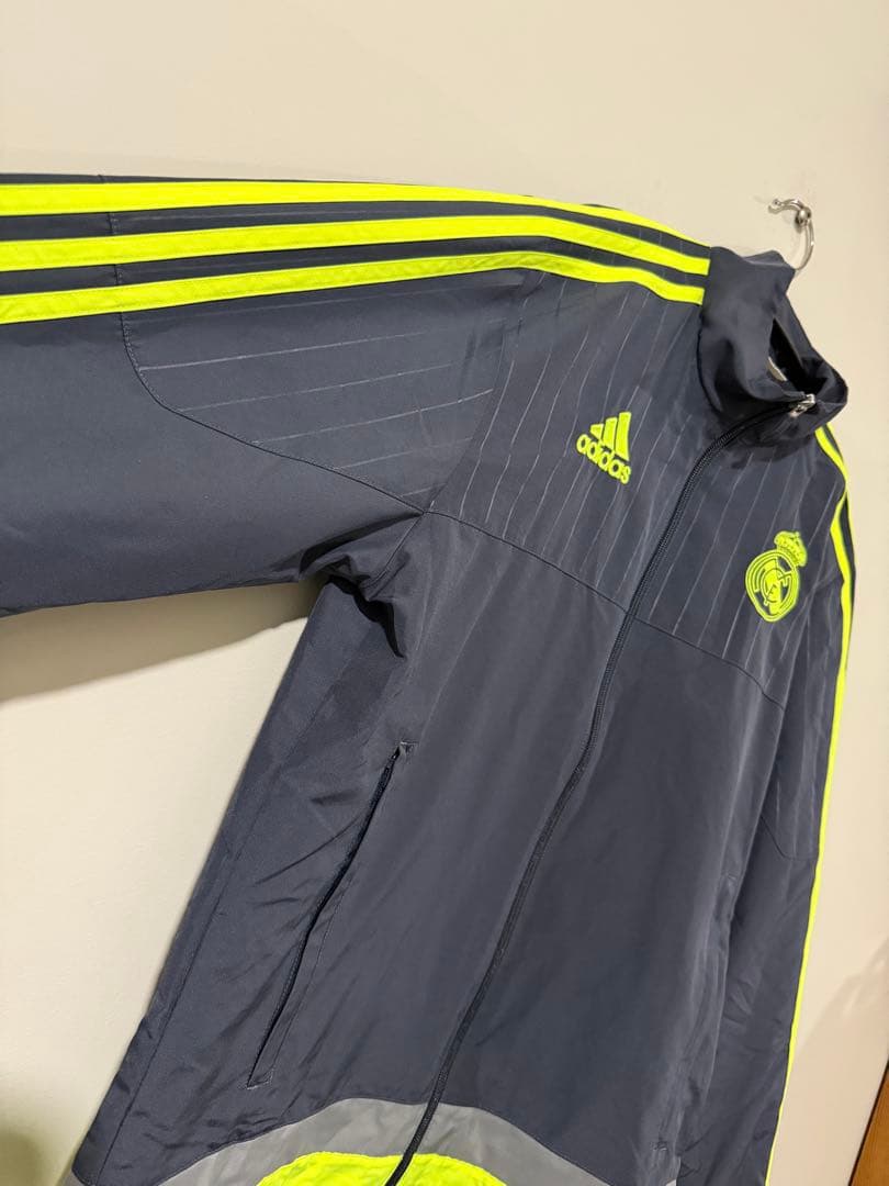 adidas レアル・マドリード トレーニングナイロンジャケットMサイズ