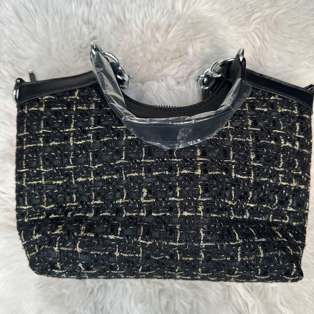 CHANEL ツイードハンドバッグ ブラック・ゴールドノベルティ