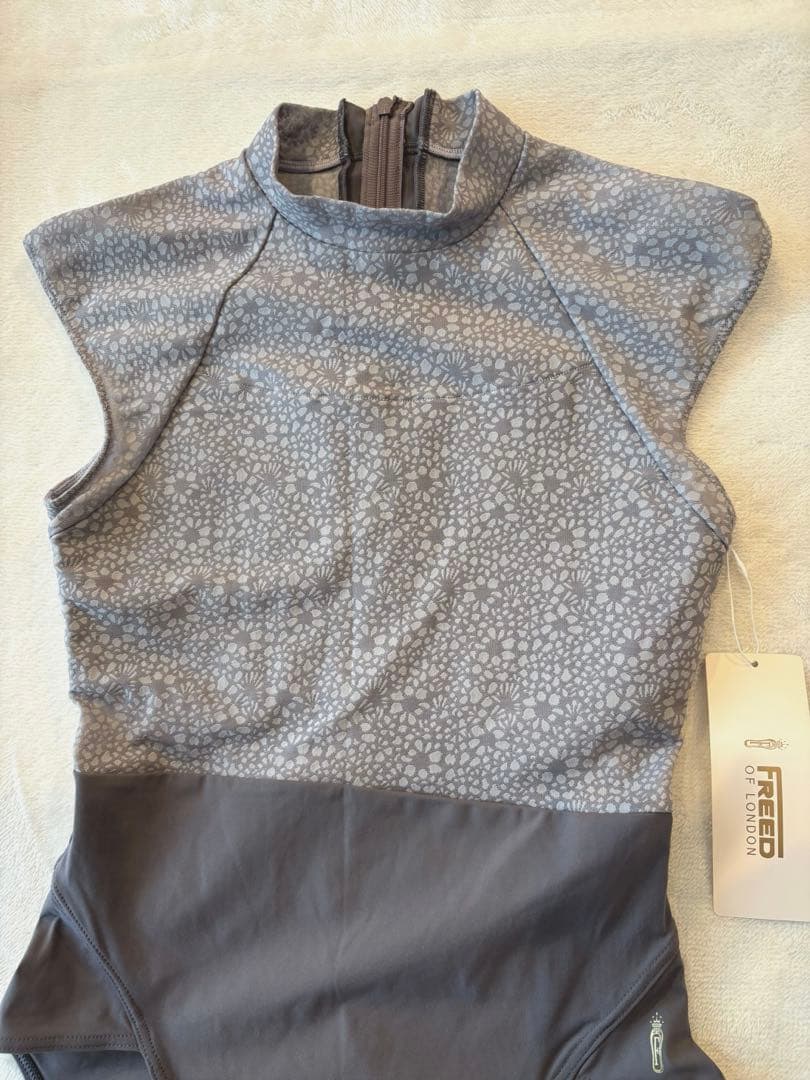新品　FREED OF LONDON★ハイネックレオタード チャコールグレー　L