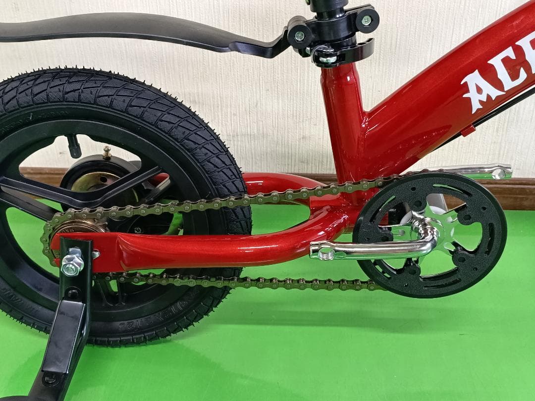 値下げ中！新品未使用 3in1 子供自転車 キックバイク 12インチ RED色