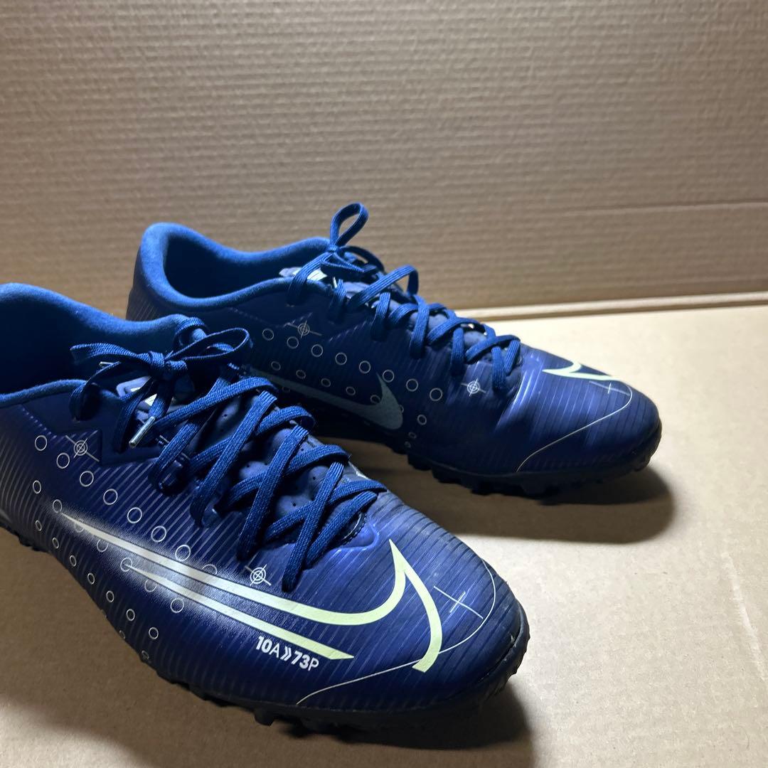 ナイキマーキュリアル　サッカーシューズ　フットサル　トレシューtf ２７センチ