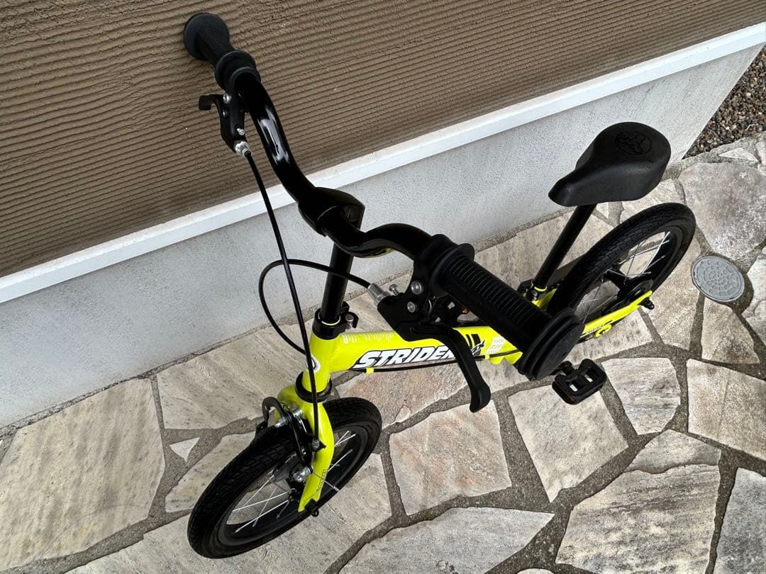 美品 ストライダー限定色 STRIDER 14X ライムイエロー 幼児自転車