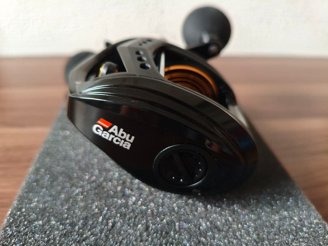 ［新品未使用］レボ ビッグシューター WM50 右ハンドル AbuGarcia