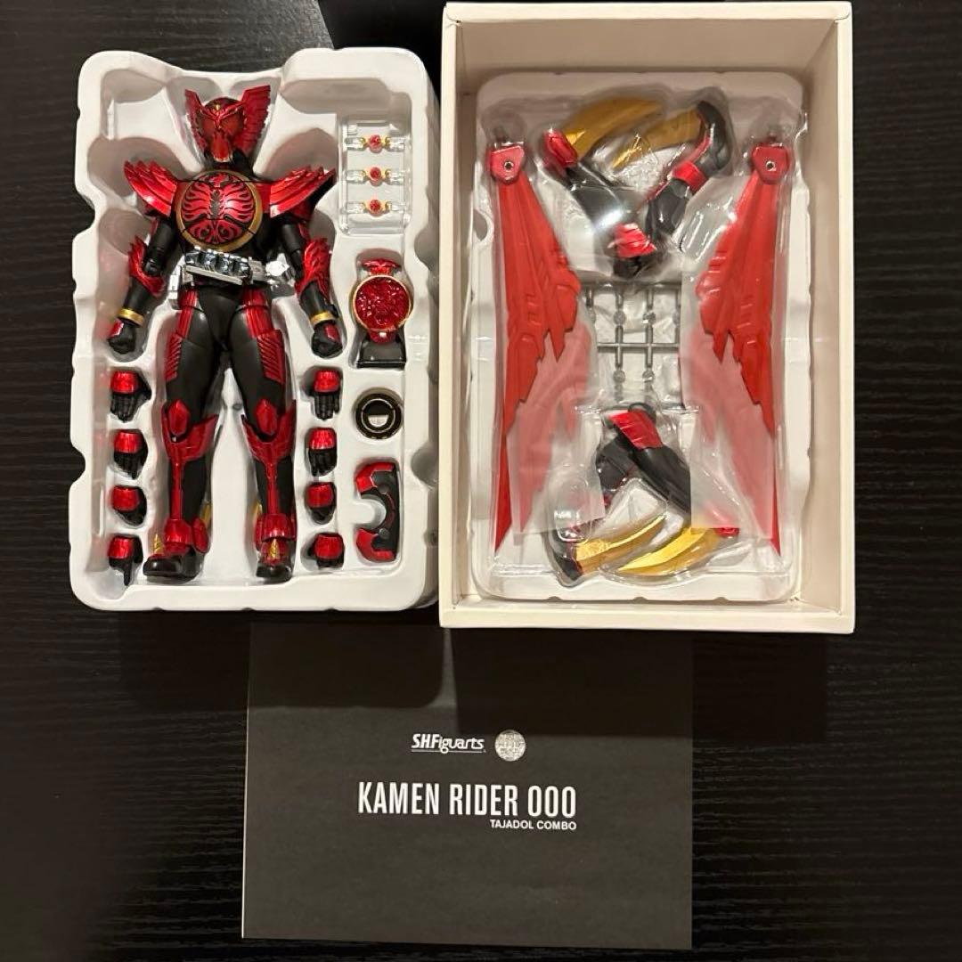 S.H.Figuarts 真骨彫製法　仮面ライダーオーズ タジャドル コンボ
