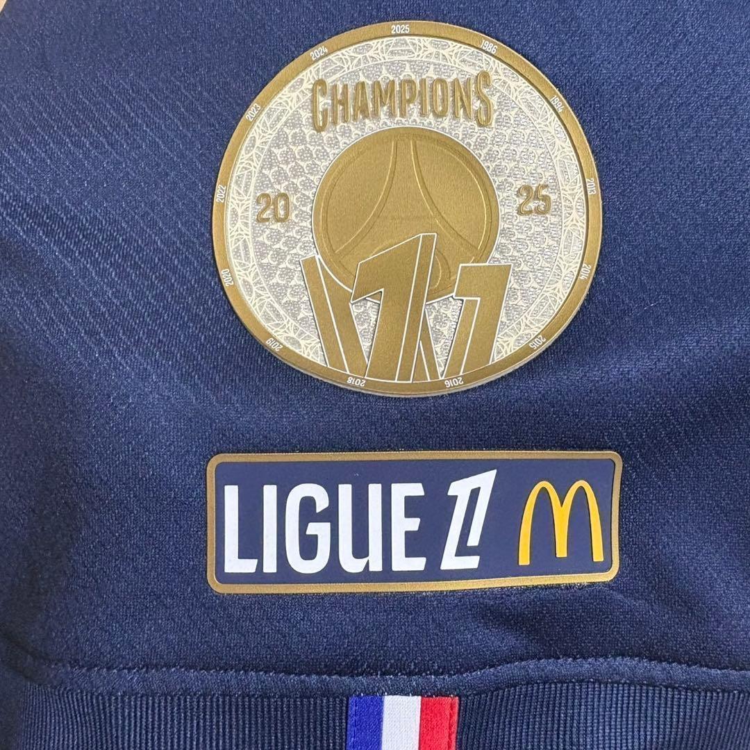 PSG　パリ市内公式ストア購入　クヴァラツヘリア