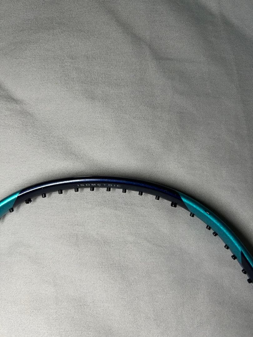 YONEX バドミントンラケット　NANOFLARE700 (4UG6)ケース付