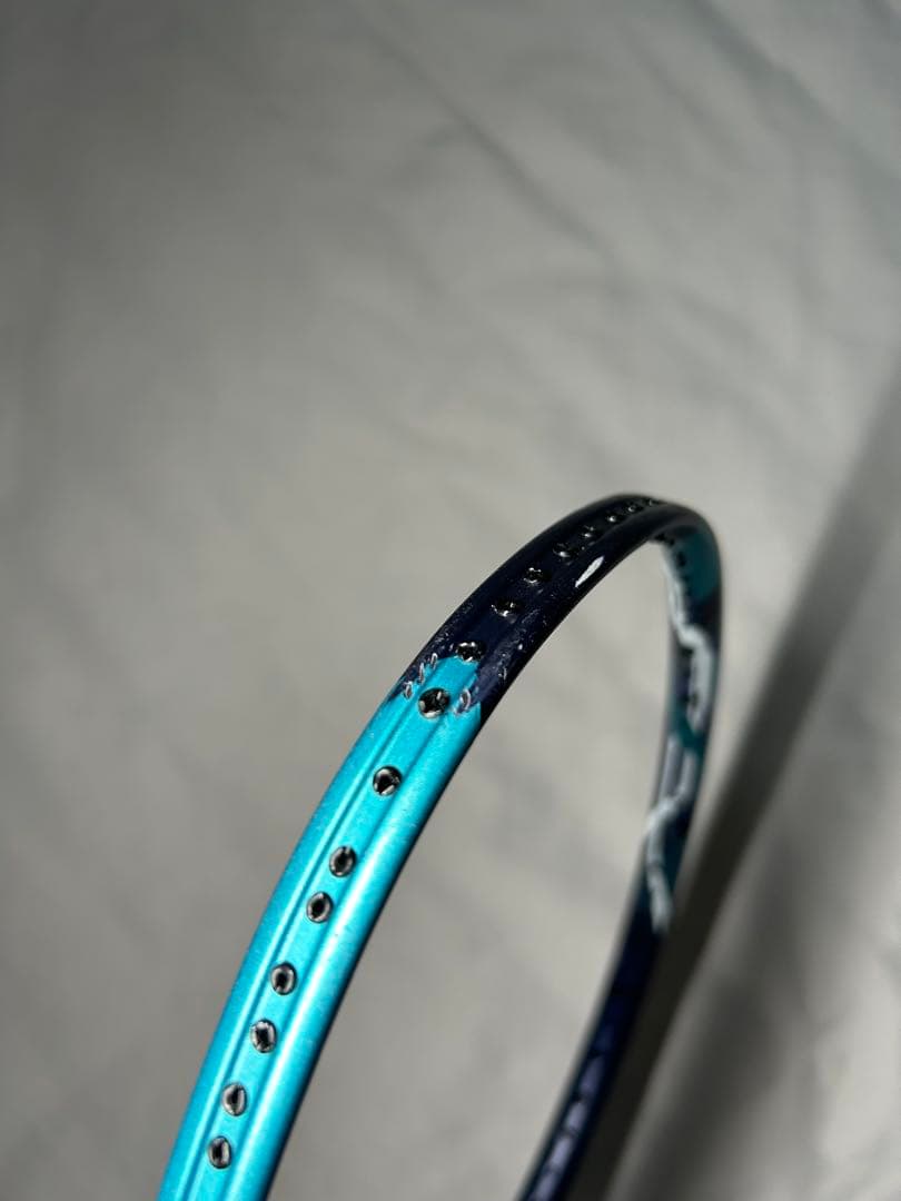 YONEX バドミントンラケット　NANOFLARE700 (4UG6)ケース付