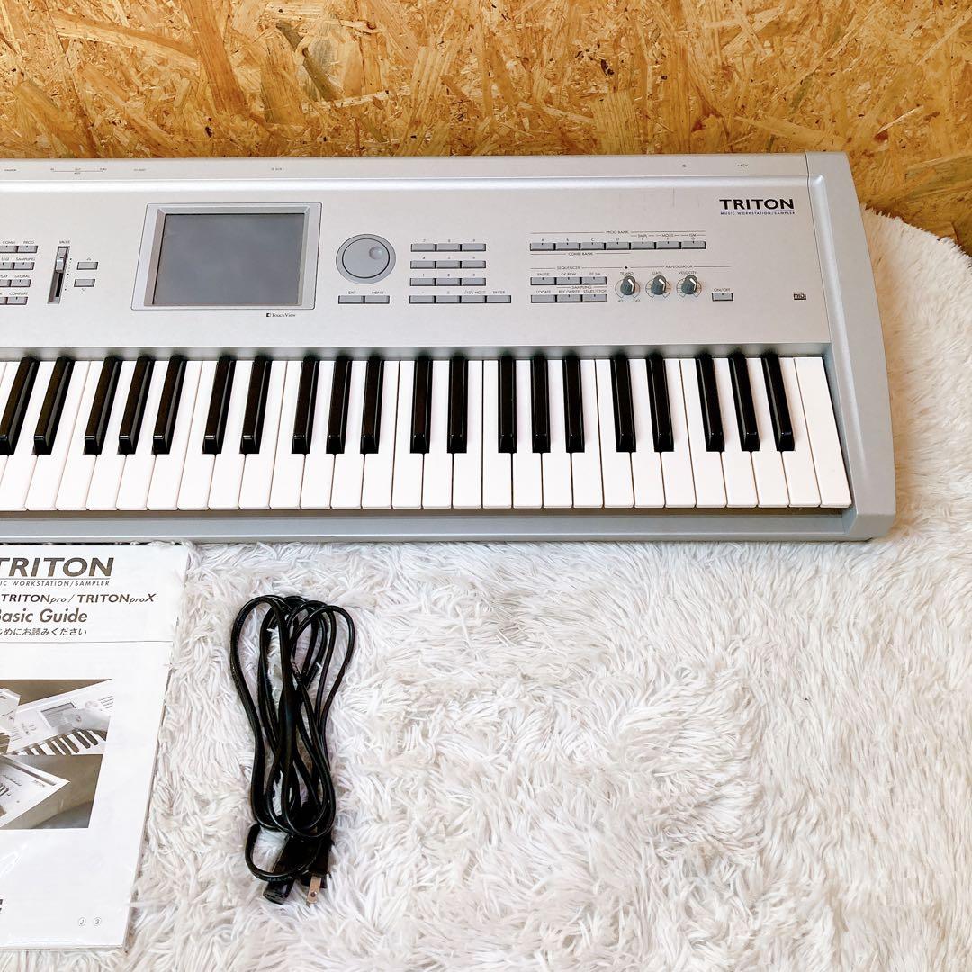 KORG TRITON シンセサイザー　　61鍵