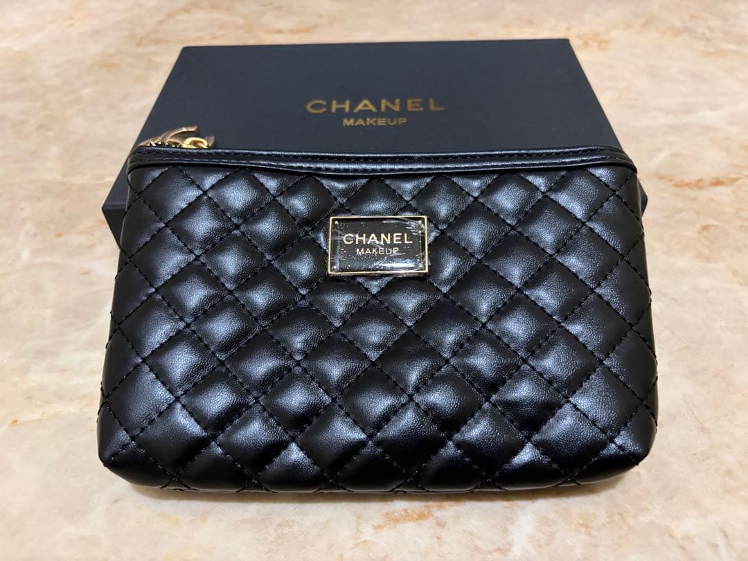 新品未使用 CHANEL ブラック キルティング ノベルティ