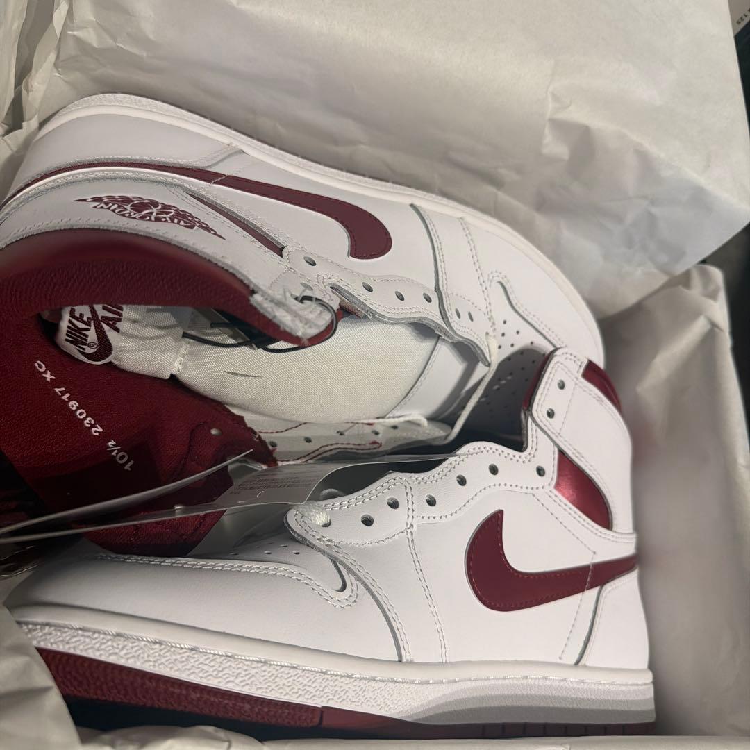 ナイキエアジョーダン 1 High'85\"llic Burgundy