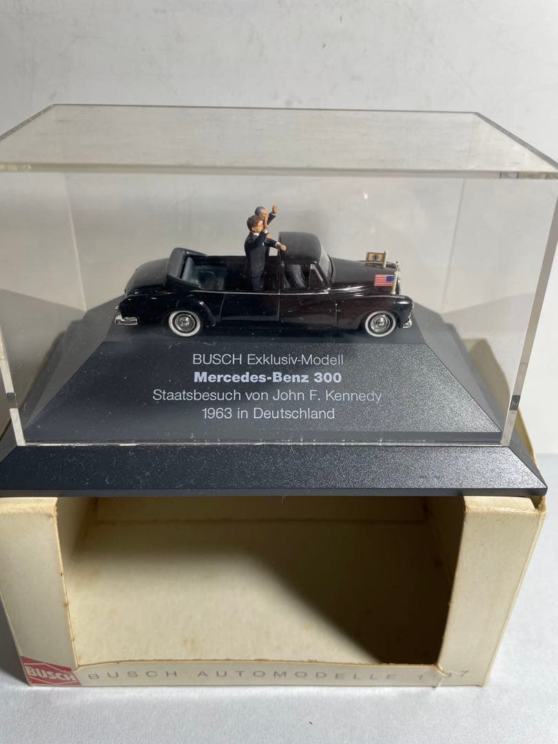 ミニカー BUSCH Mercedes-Benz 300