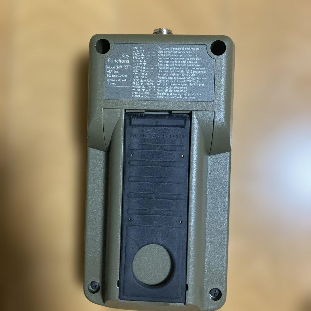 AEA社（AEA Technology）製のHF帯用アンテナアナライザー、