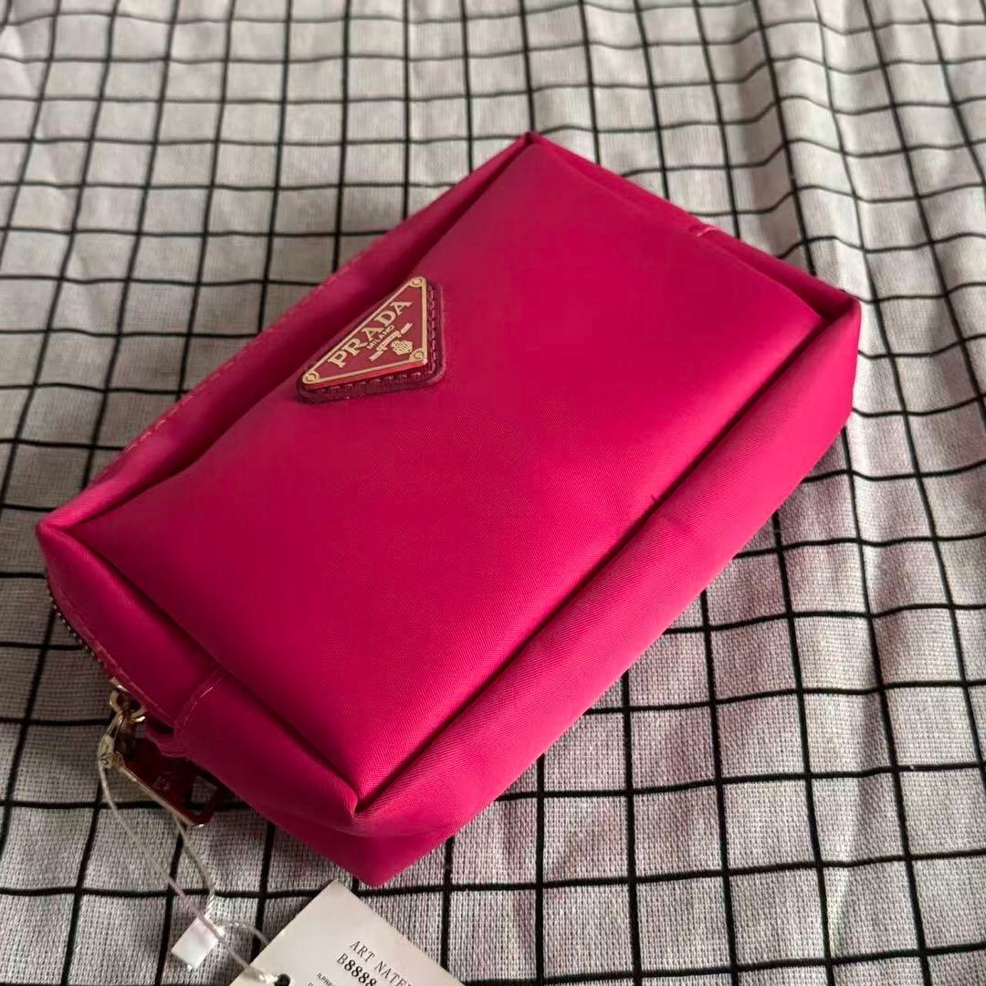 PRADA ノベルティ ポーチ ピンク