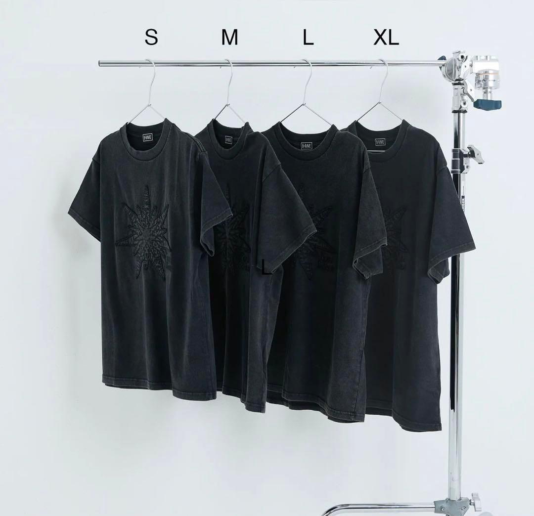 hana 1st TOUR 2026 Born to Bloom GY Tシャツ