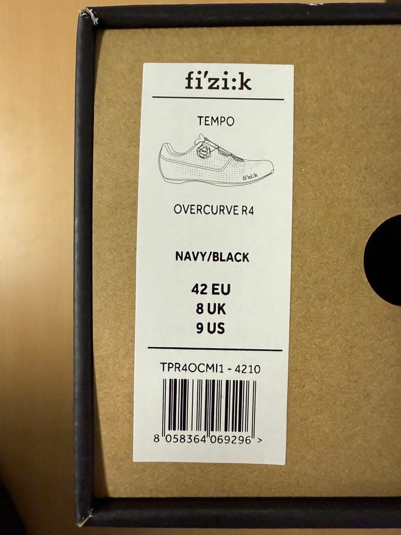 【新品】fi'zi:k Tempo Overcurve R4 EUR 42