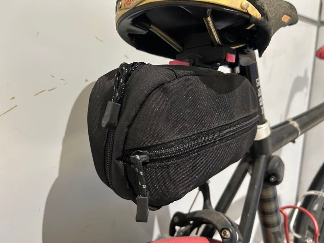 平政雄神戸市よりMASI ピスト 自転車　ピストバイク スタンド付きです。
