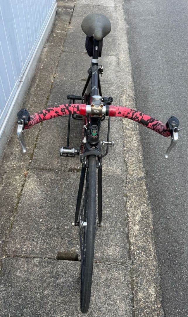 平政雄神戸市よりMASI ピスト 自転車　ピストバイク スタンド付きです。