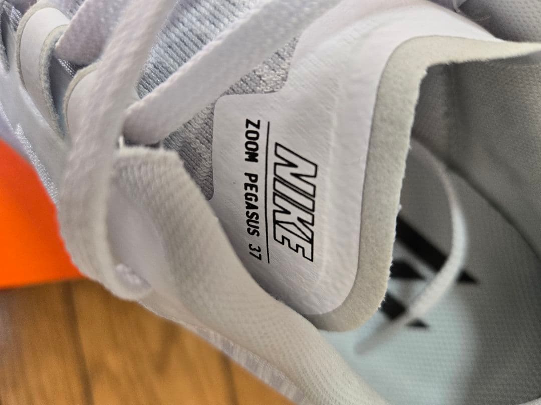 新品未使用 NIKE PEGASUS 37ペガサス37 26cm メンズ