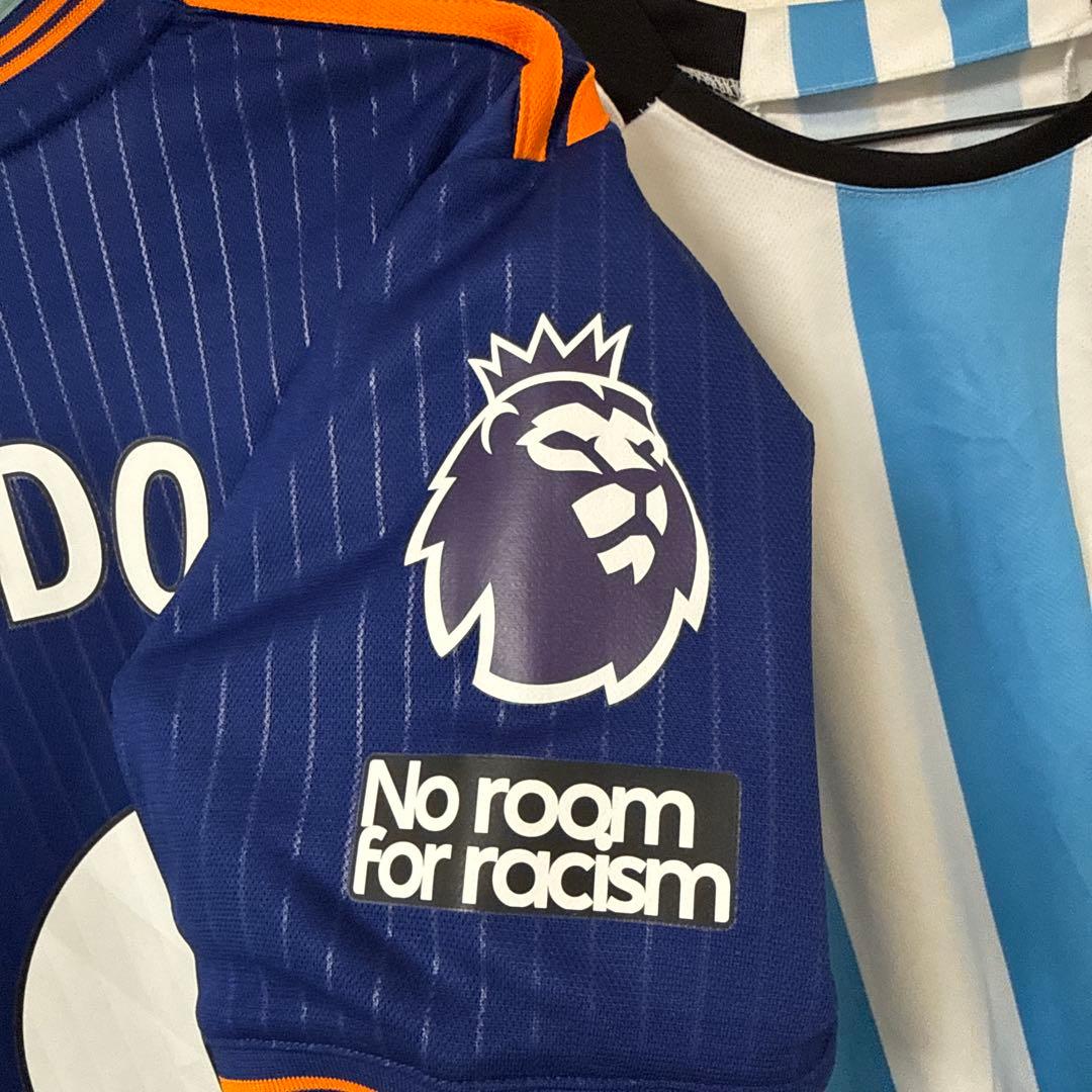 Newcastle United ホームシャツ Gordon 10