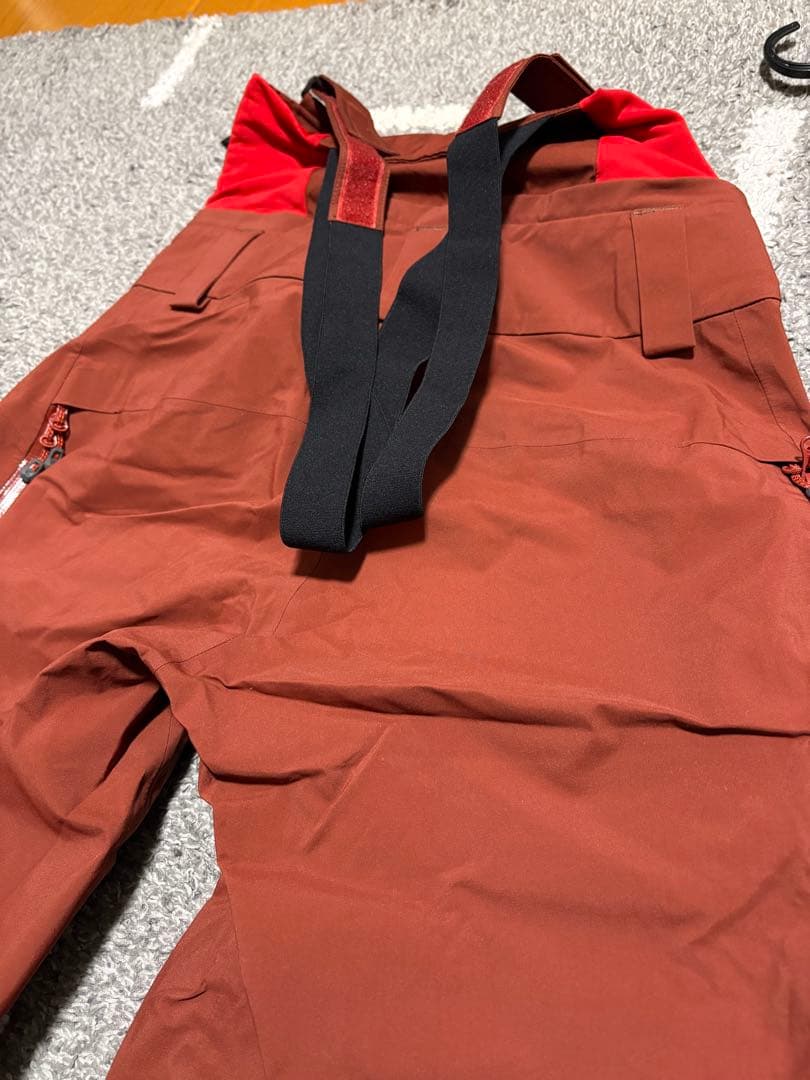 【極美品】MAMMUT ゴアテックスプロ　マロン　サスペンダー付きスキーウェア