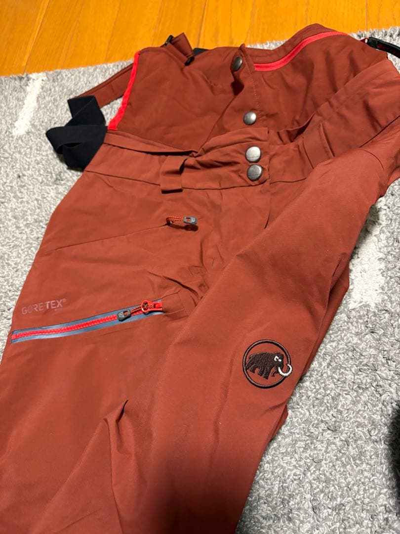【極美品】MAMMUT ゴアテックスプロ　マロン　サスペンダー付きスキーウェア