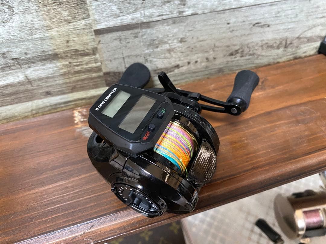 ★海上釣り堀お勧め！液晶付ベイト&リアドラグスピニング　美品2台セット！