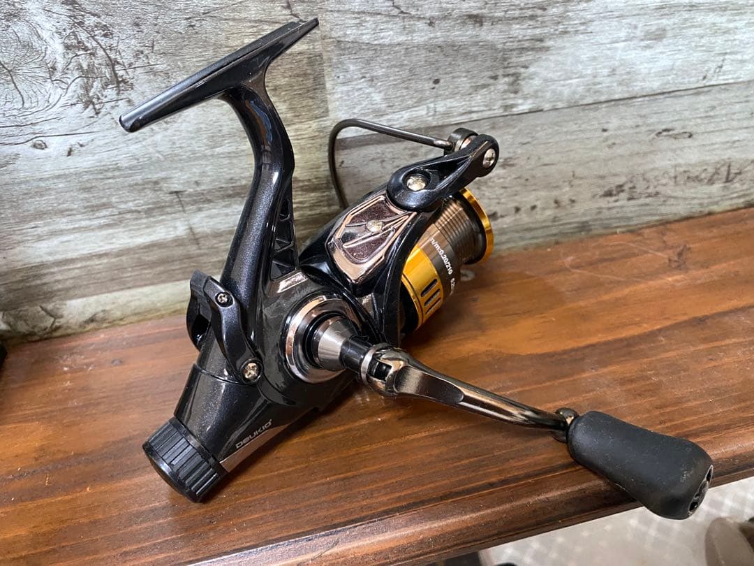 ★海上釣り堀お勧め！液晶付ベイト&リアドラグスピニング　美品2台セット！