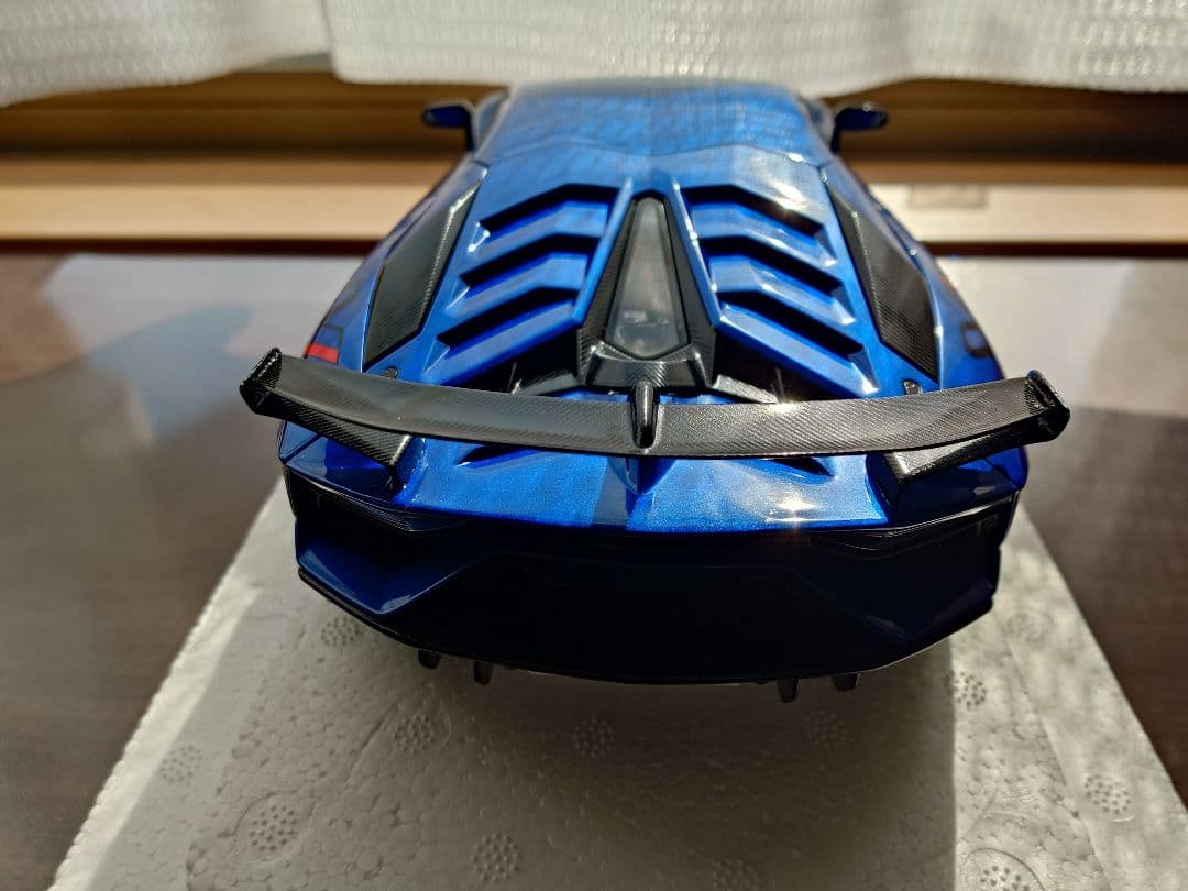 オートアート 1/18 アヴェンタドール SVJ