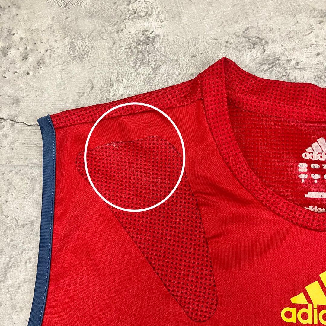 adidas サッカースペイン代表 ノースリーブ プラクティスシャツ 古着 ロゴ