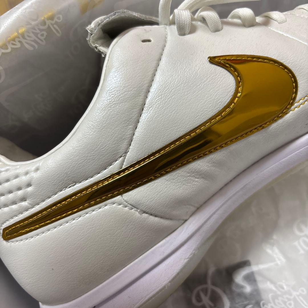 シューズ Ronaldinho x Nike Tiempo Legend of Gold