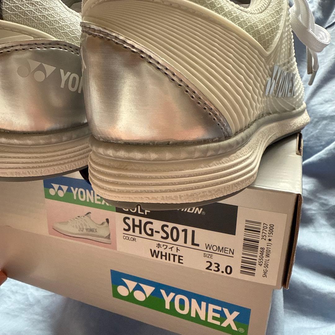 【新品未使用】YONEX スポーツシューズ ホワイト