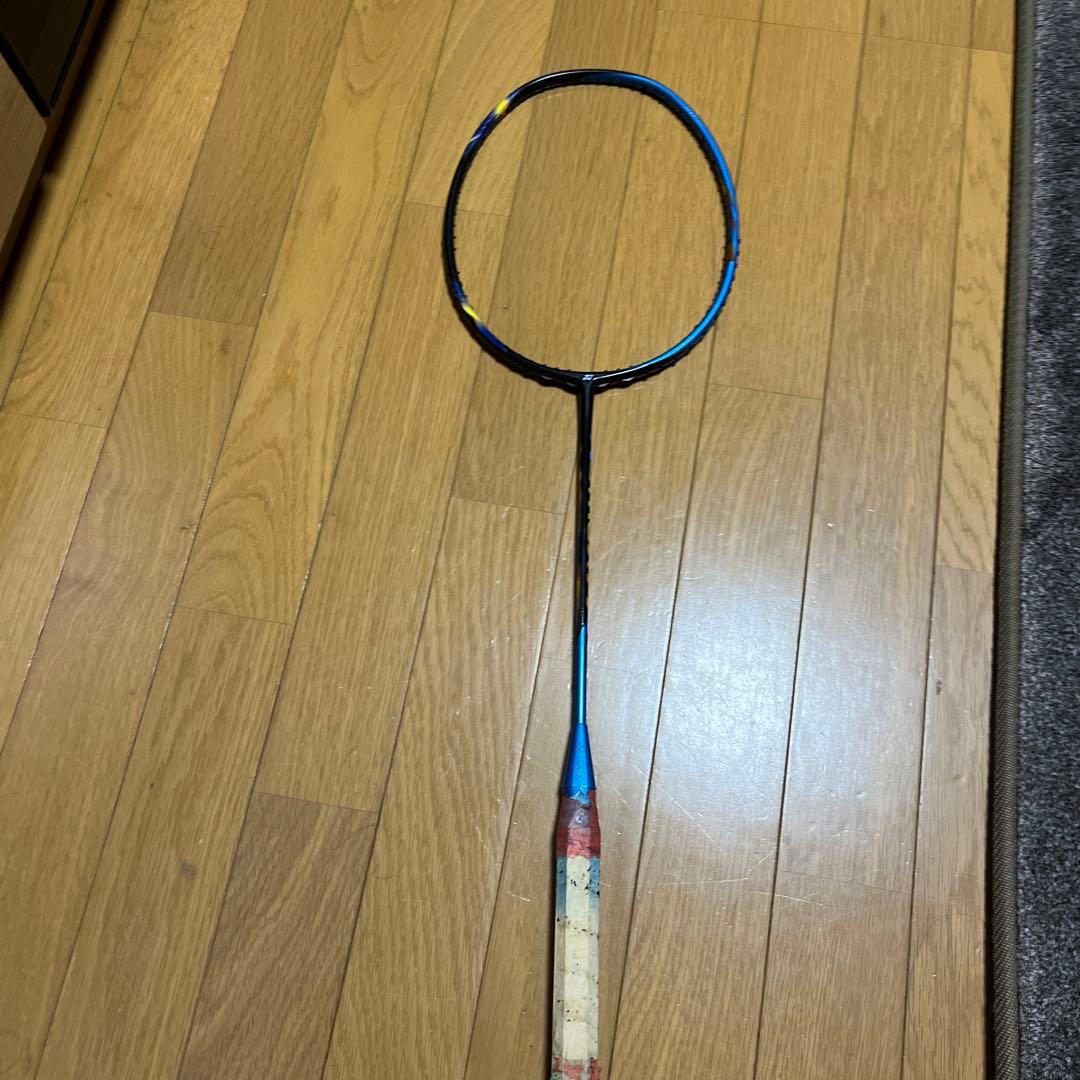 Astrox 77 バドミントンラケット