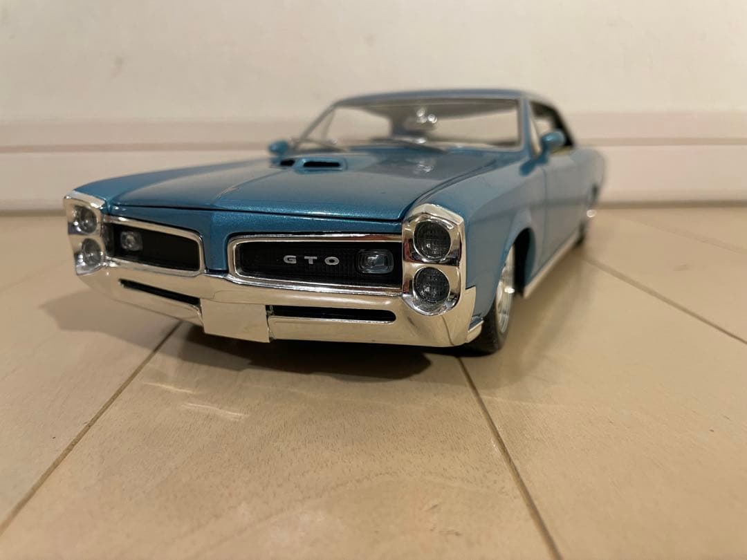 1/18 ポンティアックGTO ローライダー