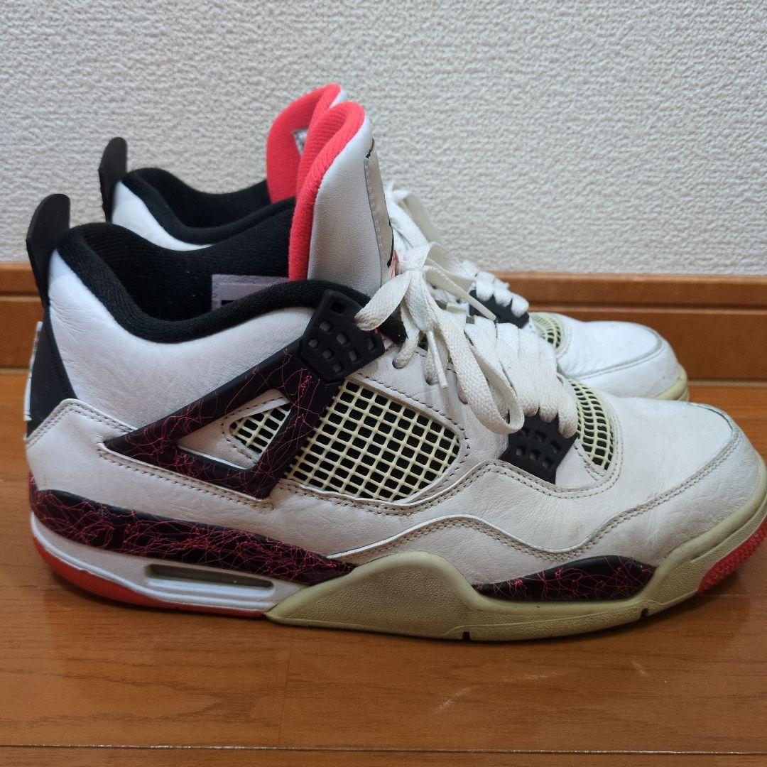 Air Jordan 4 ホワイト/ブラック/レッド