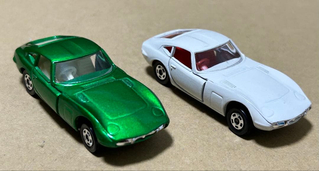 日本製 トミカ トヨタ 2000GT ２台セット