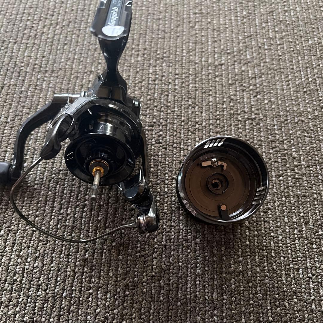 リール SHIMANO Vanquish 2500S
