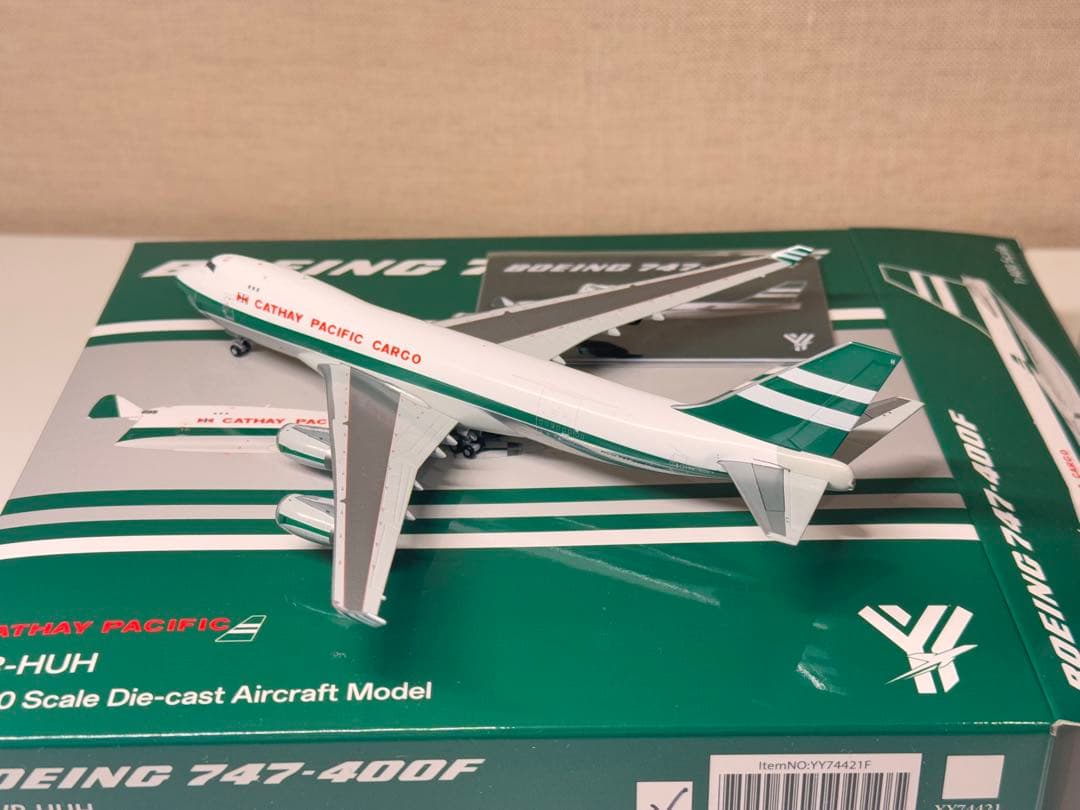 キャセイパシフィック B747-400 VR-HUH 旧塗装 1/400 HX