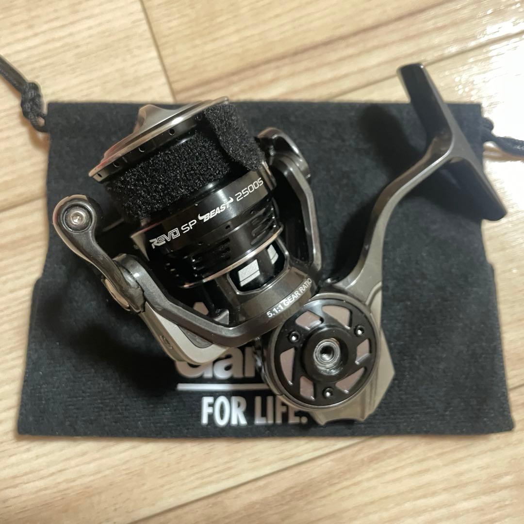 Abu Garcia Revo SP Beast 2500S スピニングリール