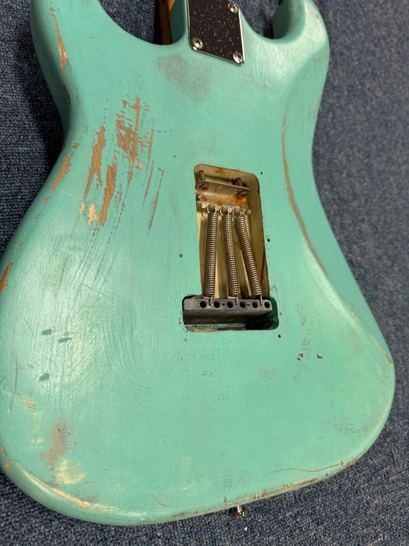 Fender Japan Eシリアル　ストラトE717421