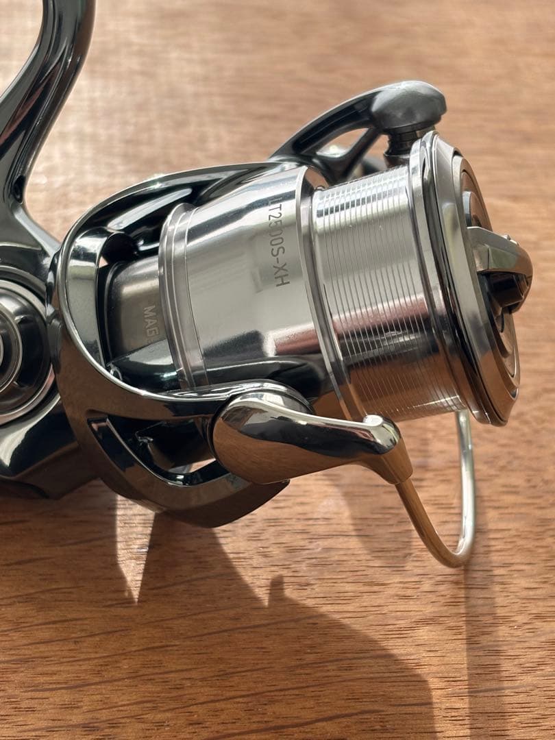 22イグジストlt2500s-xh 美品 ダイワ スピニングリール ステラ