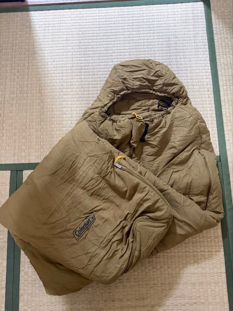 Coleman アウトドア用寝袋 カーキ