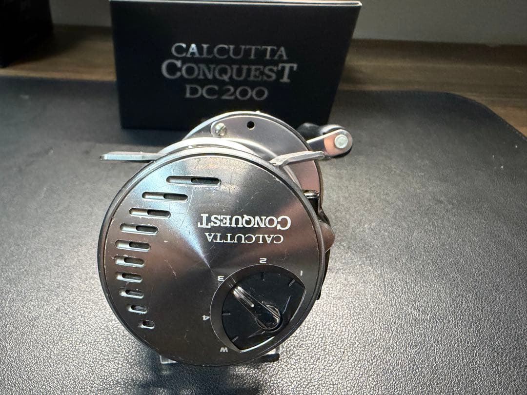 シマノ CALCUTTA CONQUEST DC 200 カルカッタコンクエスト