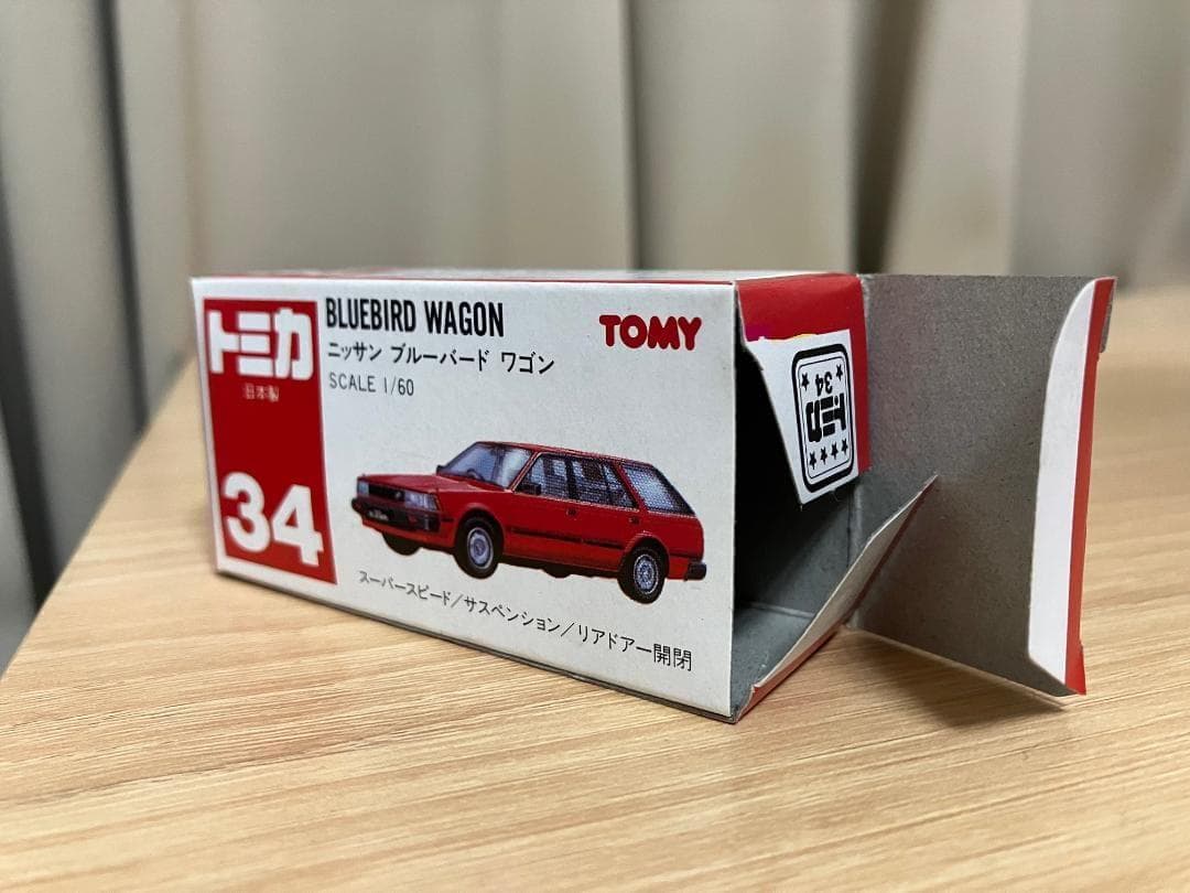 日本製トミカ　赤箱34　ニッサン　ブルバードワゴン　デッドストック