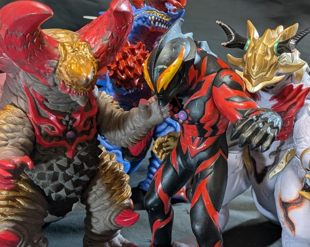 ベリアル＆スカルゴモラ・サンダーキラー他（バンダイ）ソフビフィギュア４体セット