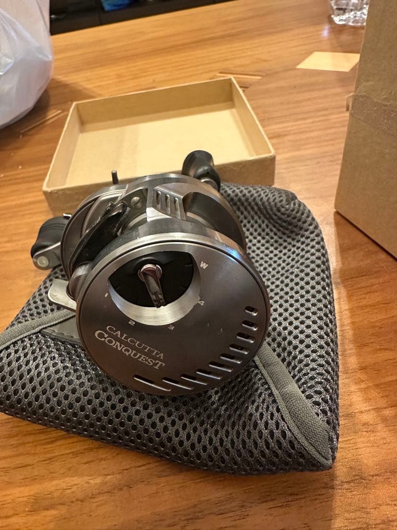 美品 20カルカッタコンクエストDC 100 淡水のみ使用 カルコンDC