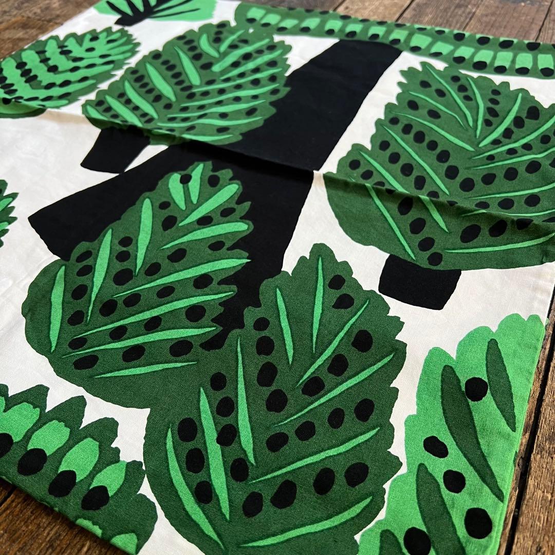 marimekko Metsänväki メトサンヴァキ クッションカバー